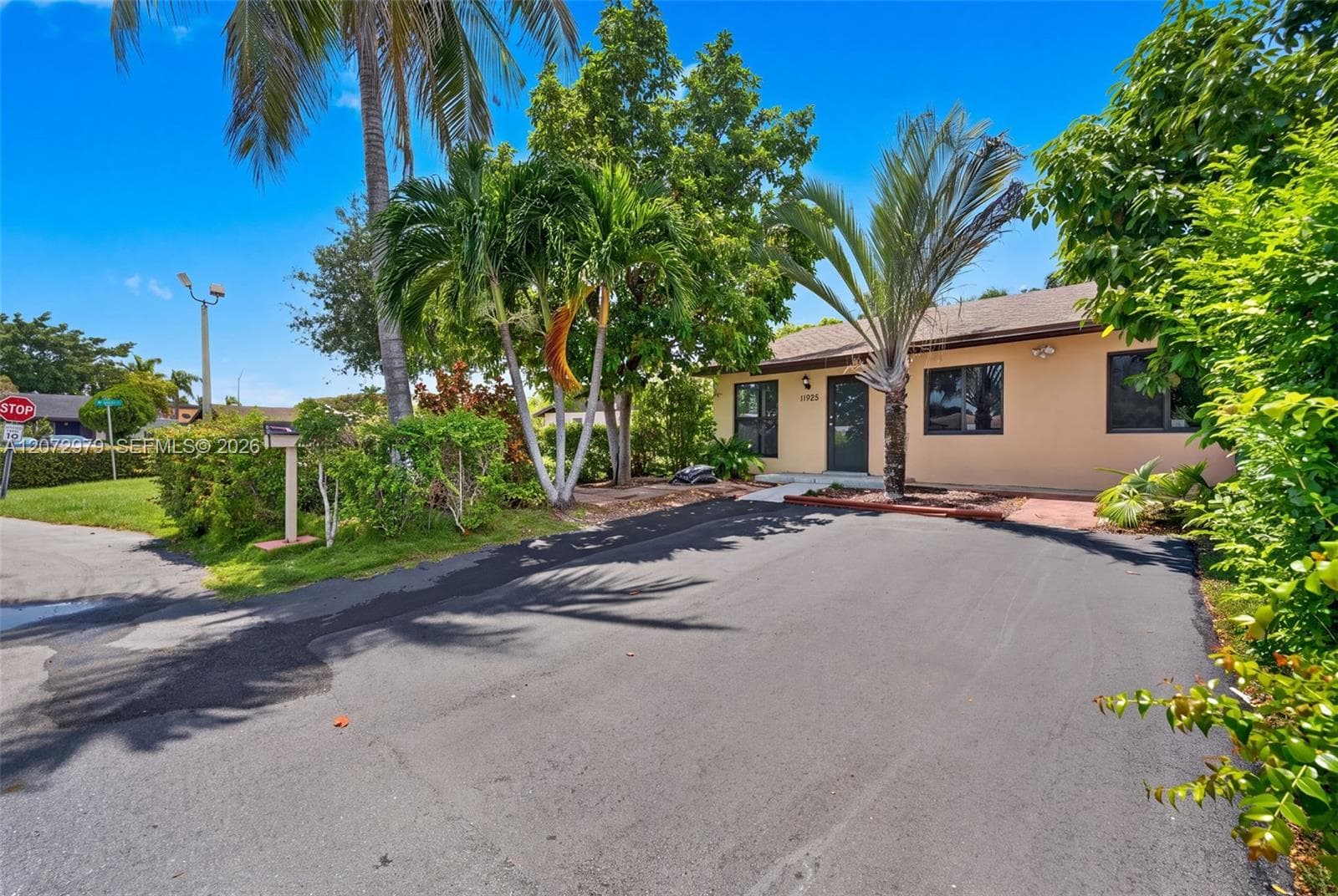 11916 SW 123rd Pl, Miami, FL 33186 photo 4