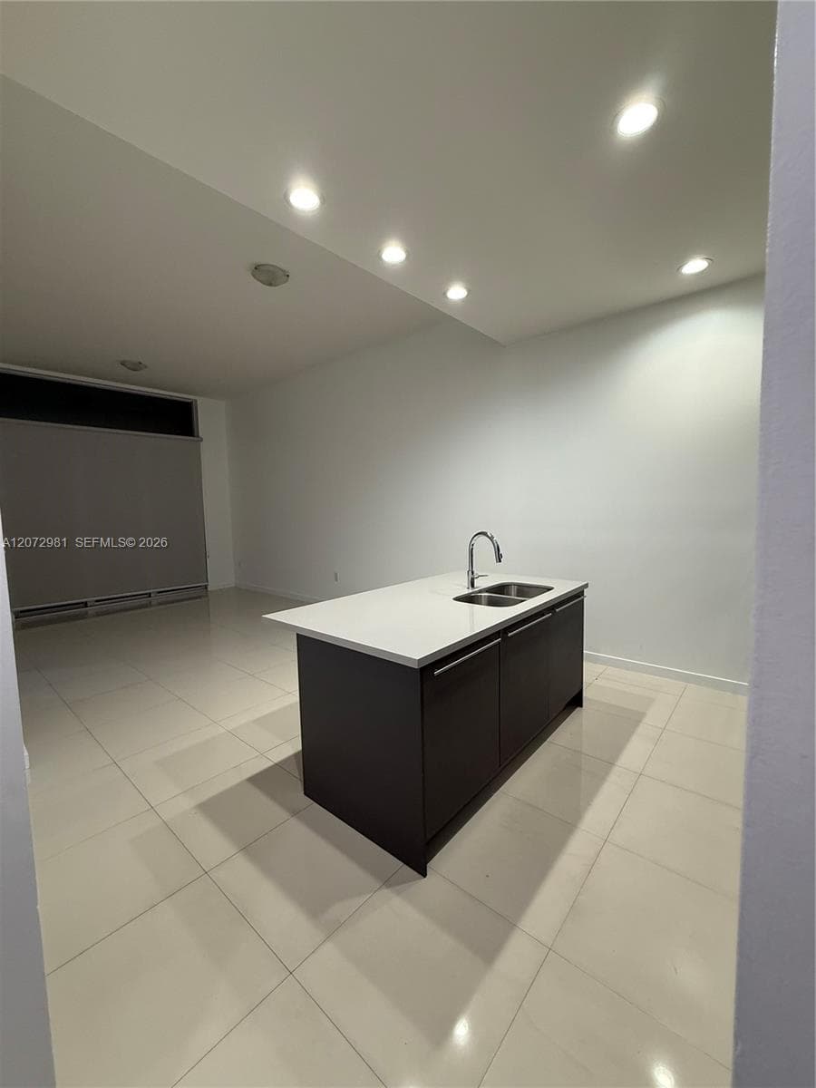 7661 NW 107th Ave # 813, Doral, FL 33178 photo 4