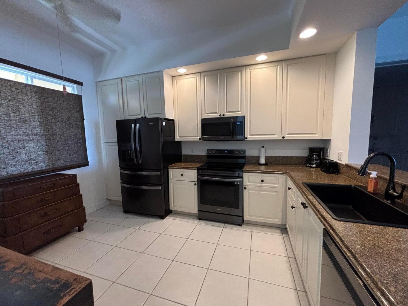 12 HARBOUR ISLE Drive W # 306, Fort Pierce, FL 34949 photo 3