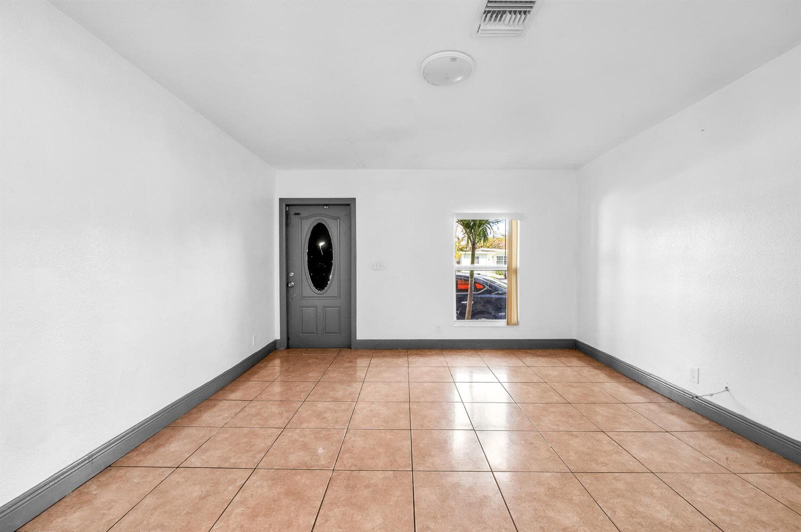 124 SW 10TH Avenue, Boynton Beach, FL 33435 photo 5