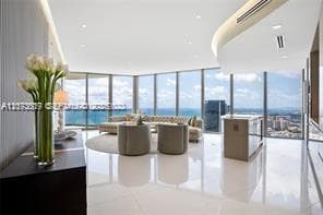 18975 Collins Ave # 5404, Sunny Isles Beach, FL 33160 photo 4