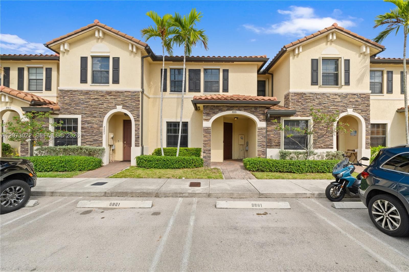 8881 W 35th Ln, Hialeah, FL 33018
