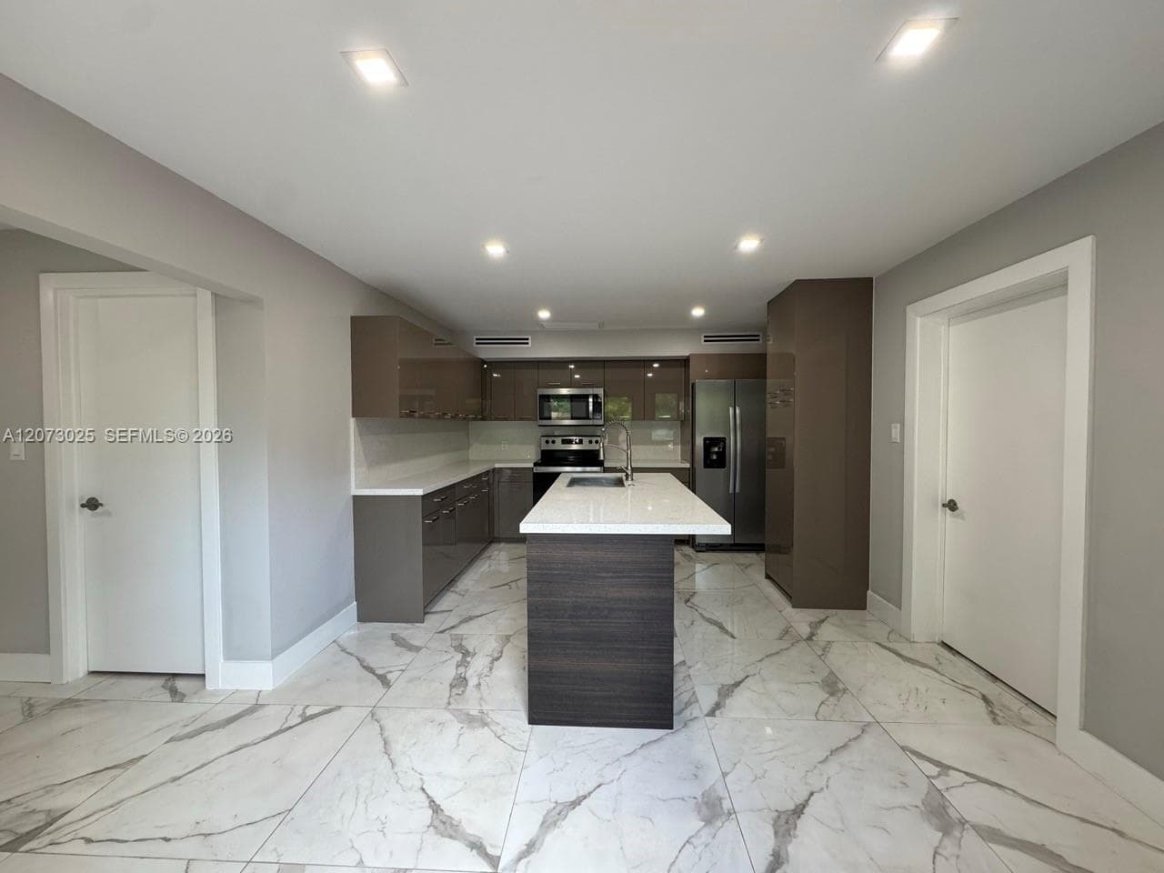 15011 Coconut Ct # 15011, Miami Lakes, FL 33014 photo 3