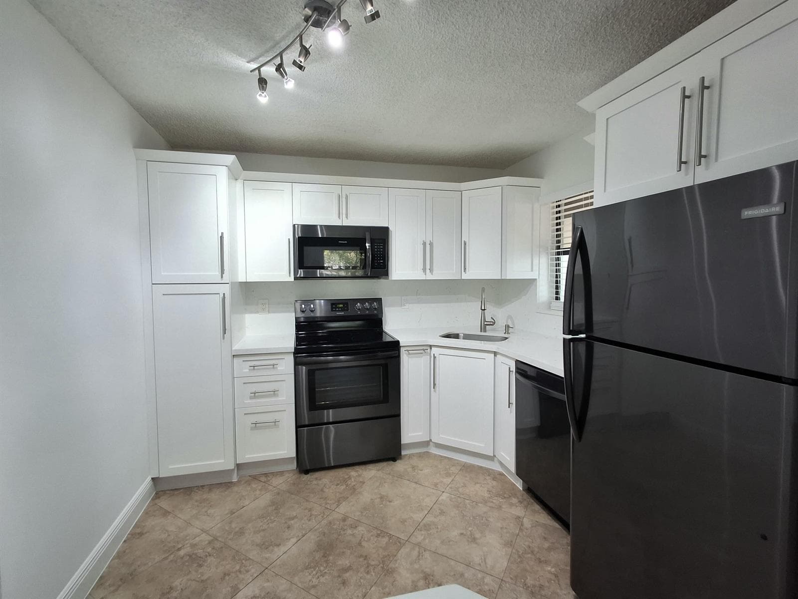 4017 CARAMBOLA Circle N # 2994, Coconut Creek, FL 33066 photo 4