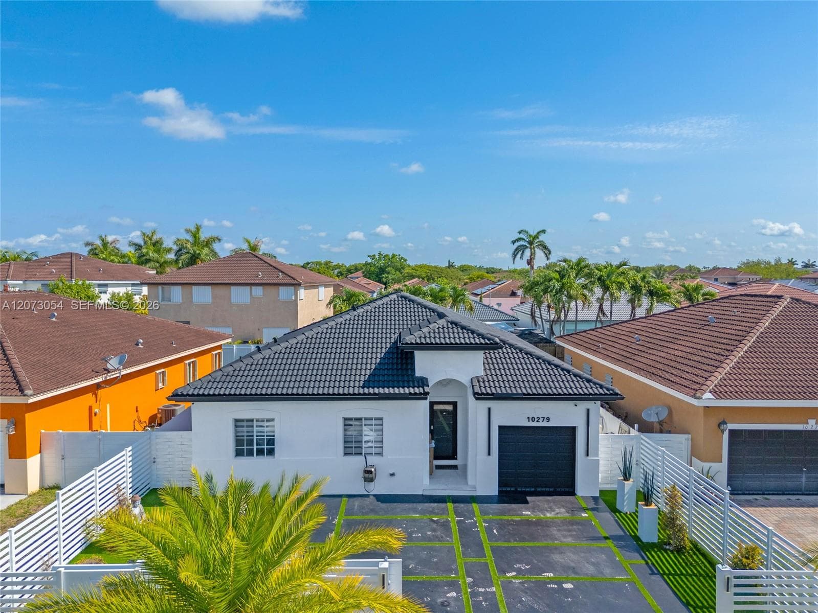 10279 SW 227th Ln, Cutler Bay, FL 33190 photo 2
