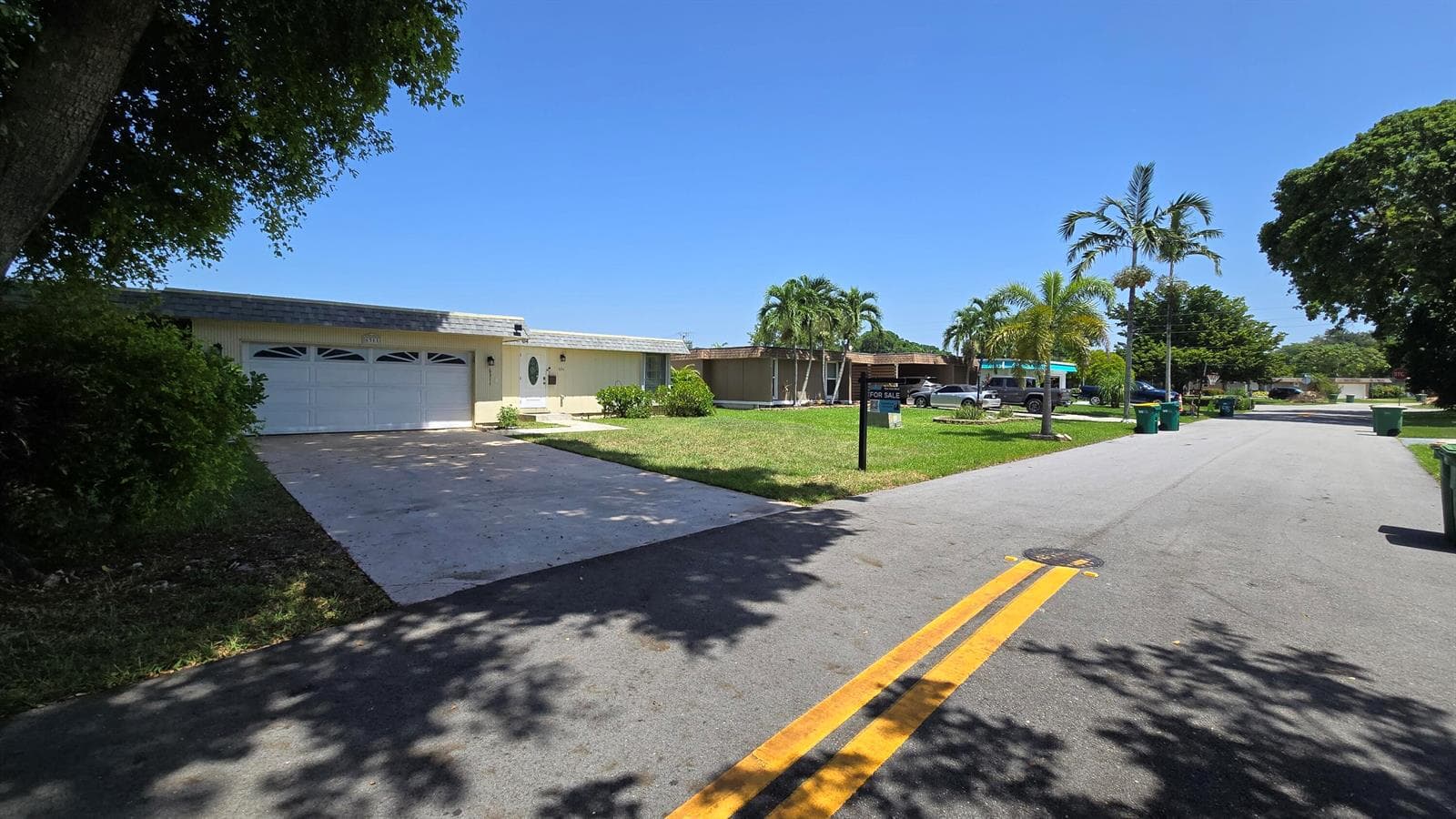 6311 NW 71st Avenue, Tamarac, FL 33321 photo 2