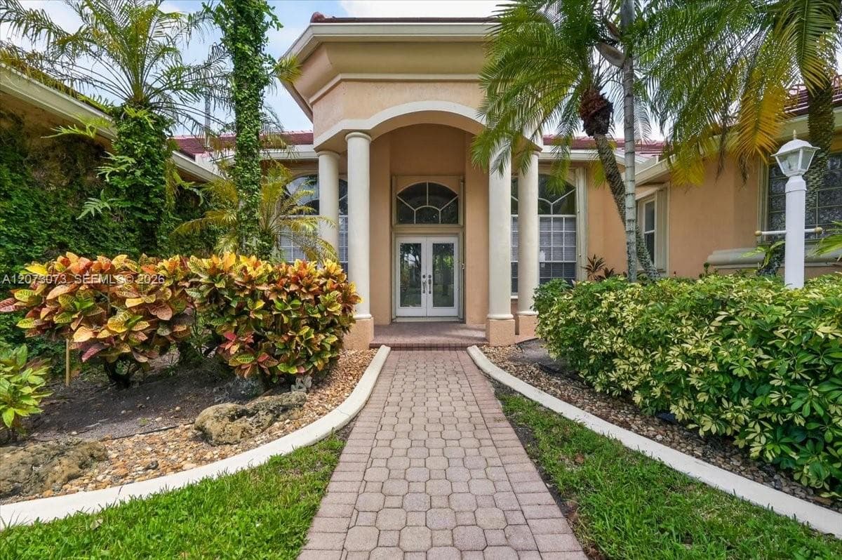 13845 NW 20th St, Pembroke Pines, FL 33028 photo 5