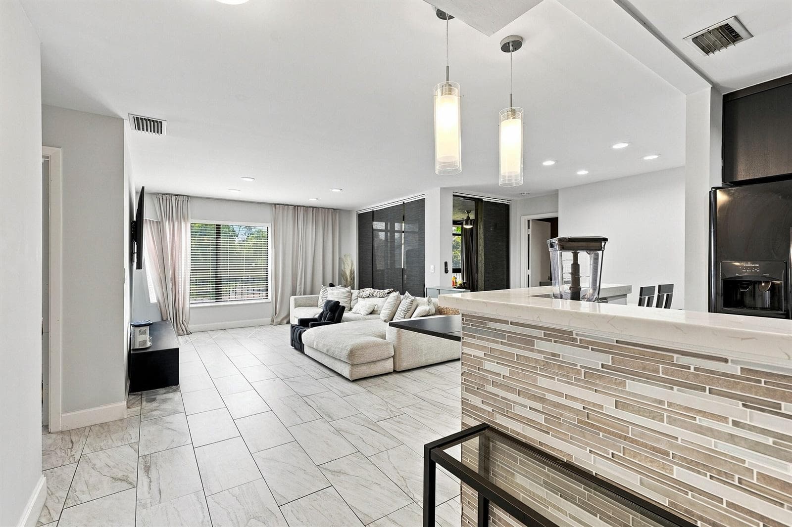 2581 CARAMBOLA Circle N # 1868, Coconut Creek, FL 33066 photo 4