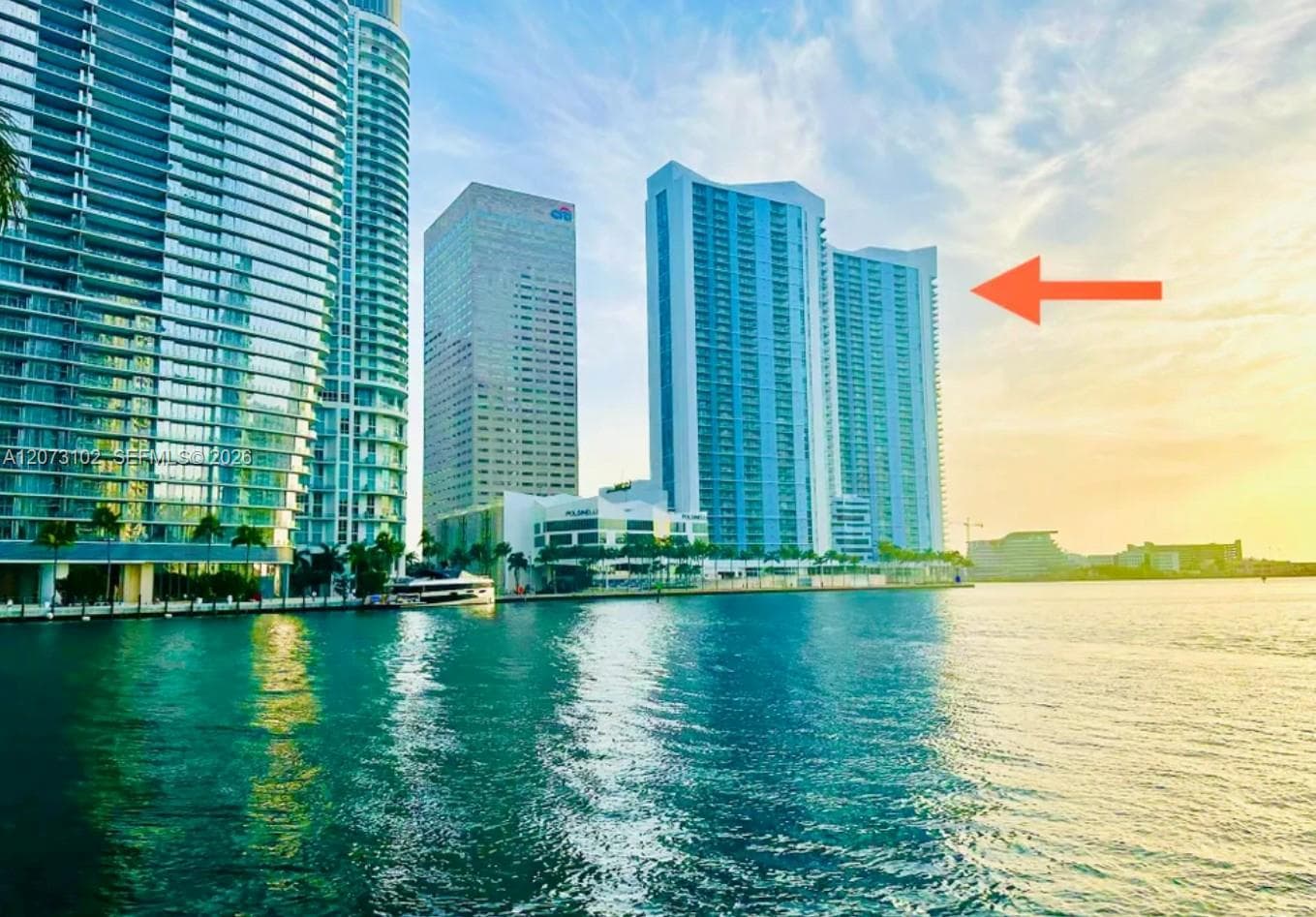 335 S Biscayne Blvd # 3706, Miami, FL 33131