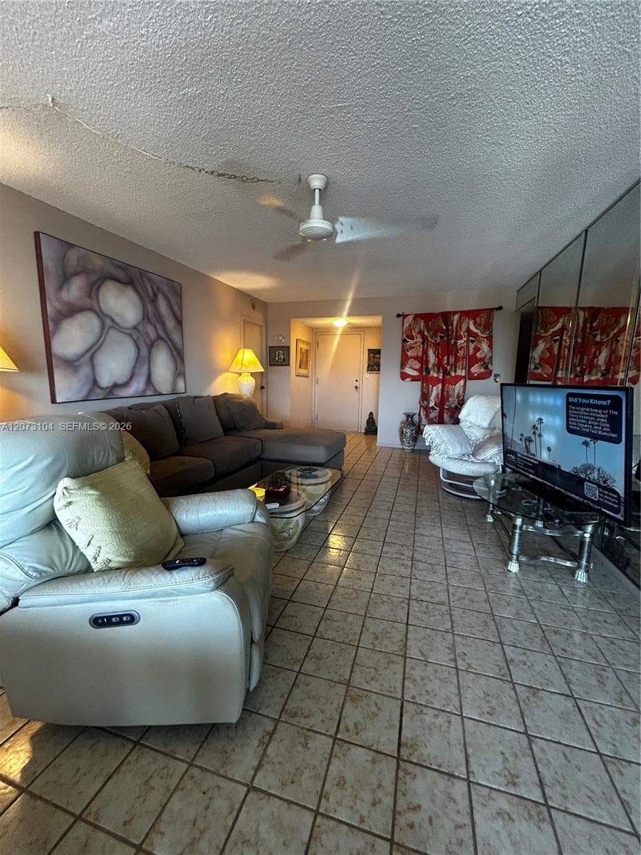 251 174th St # 2315, Sunny Isles Beach, FL 33160 photo 3