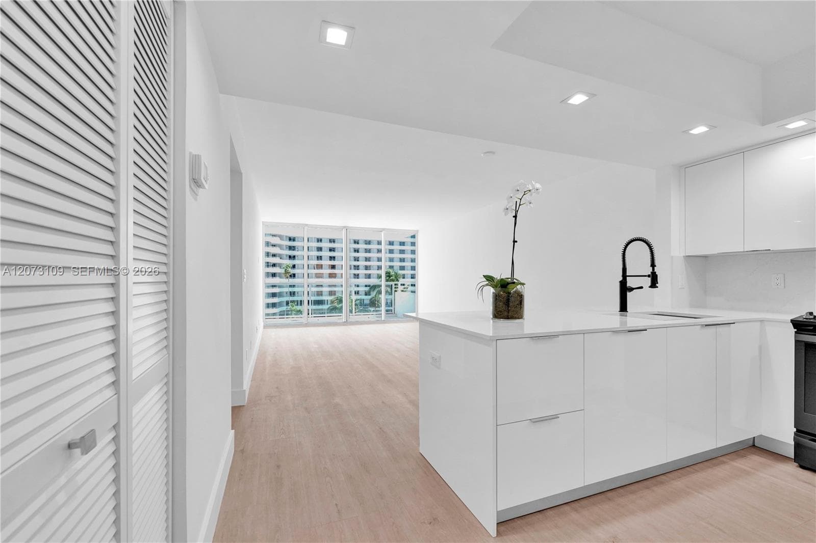 5600 Collins Ave # 6A, Miami Beach, FL 33140 photo 4