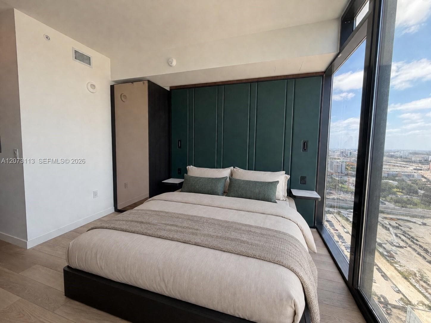 20 NE 11th # 2703B, Miami, FL 33132 photo 5