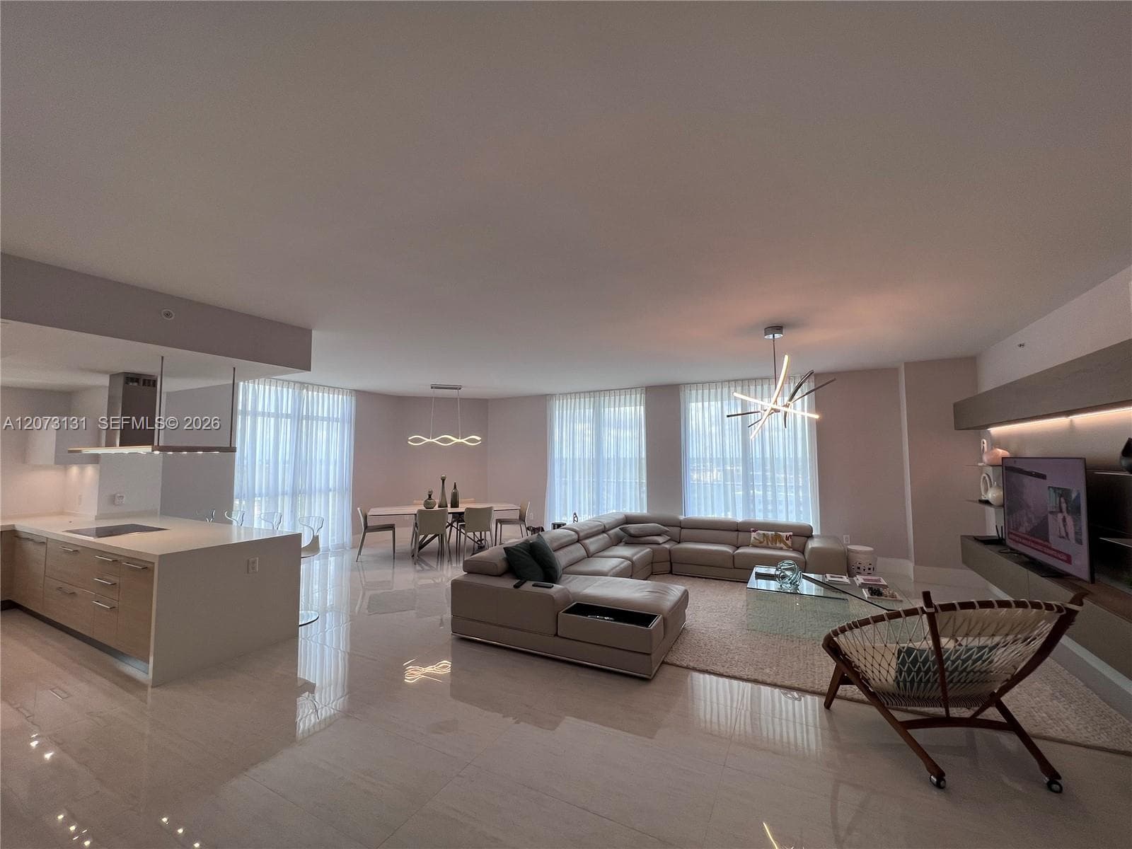 17301 Biscayne Blvd # 1402, North Miami Beach, FL 33160