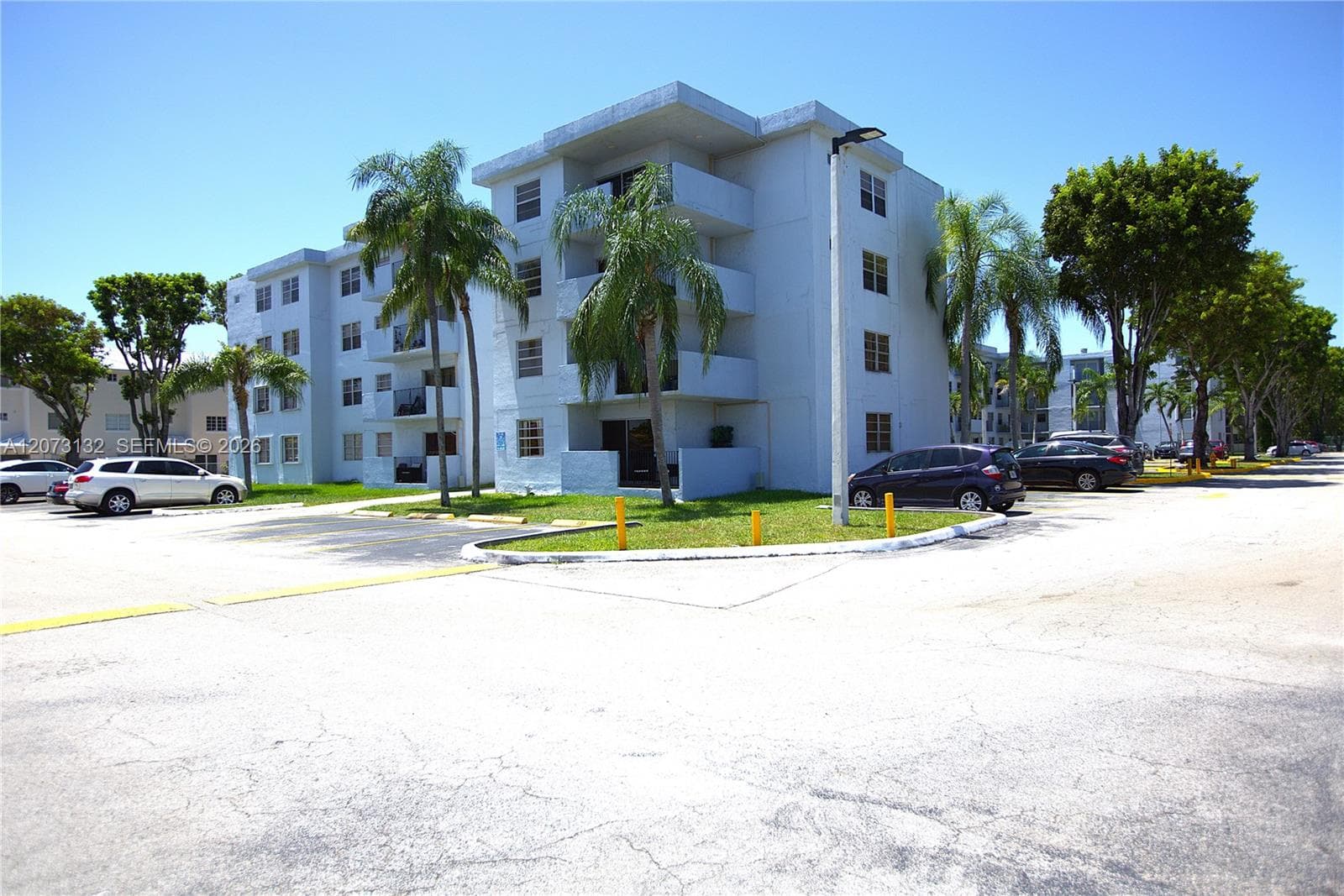 1221 SW 122nd Ave # 403, Miami, FL 33184 photo 3