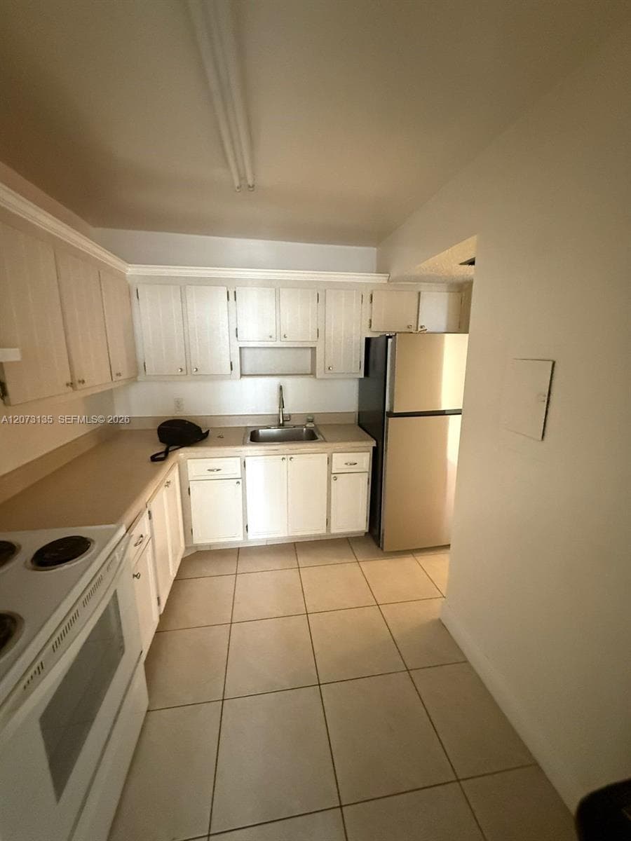 2025 NE 164th St # 801, North Miami Beach, FL 33162 photo 5