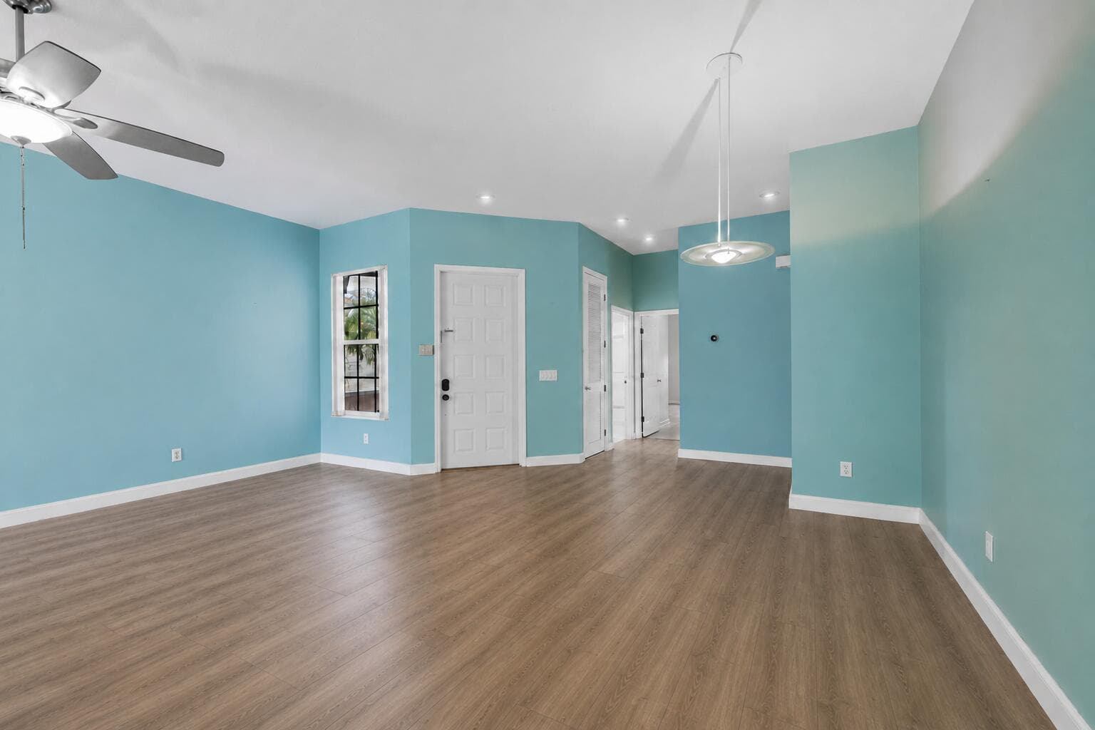546 SW NEW CASTLE Cove, Port St. Lucie, FL 34986 photo 5
