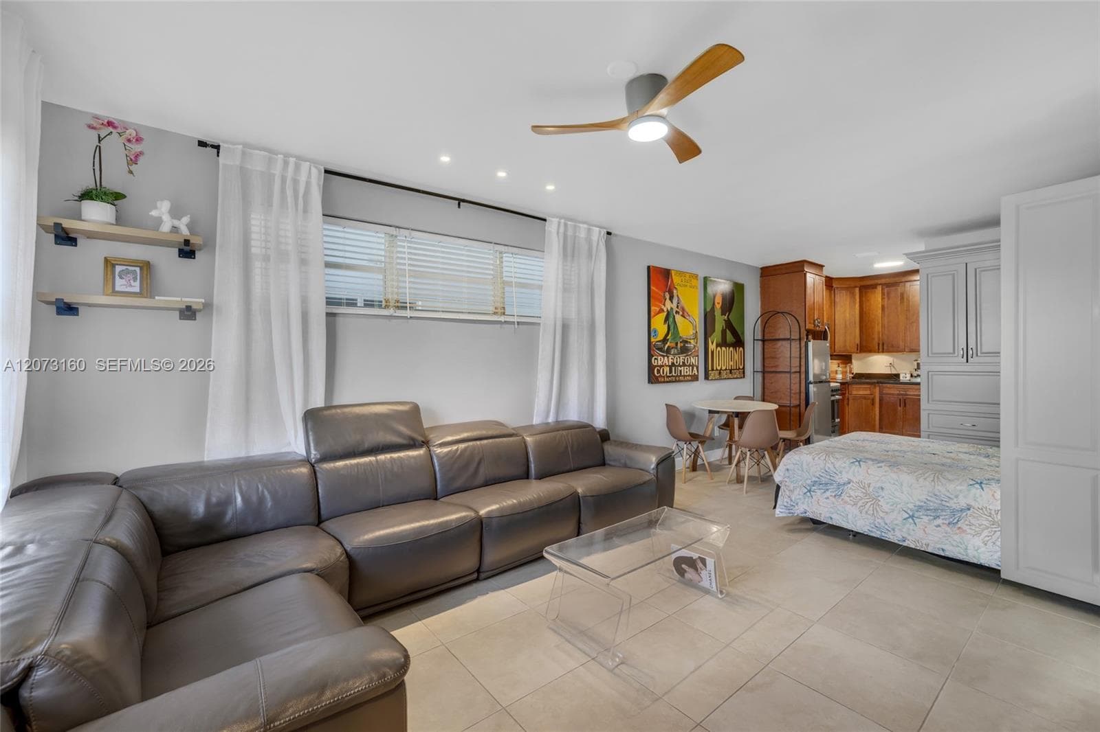 2445 Lake Pancoast Dr # 4, Miami Beach, FL 33140 photo 3