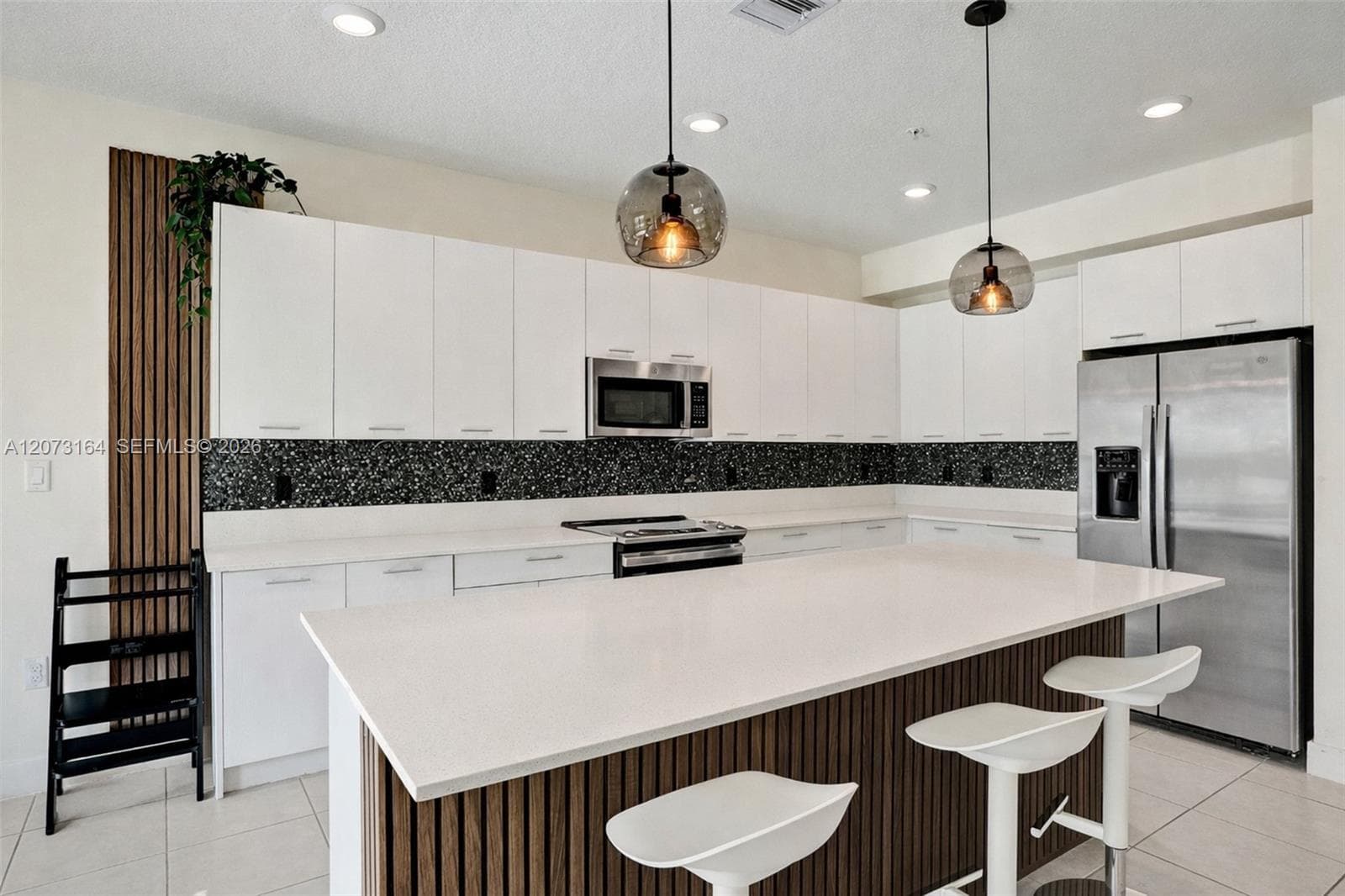 8001 NW 41st St # F-109, Doral, FL 33166 photo 5