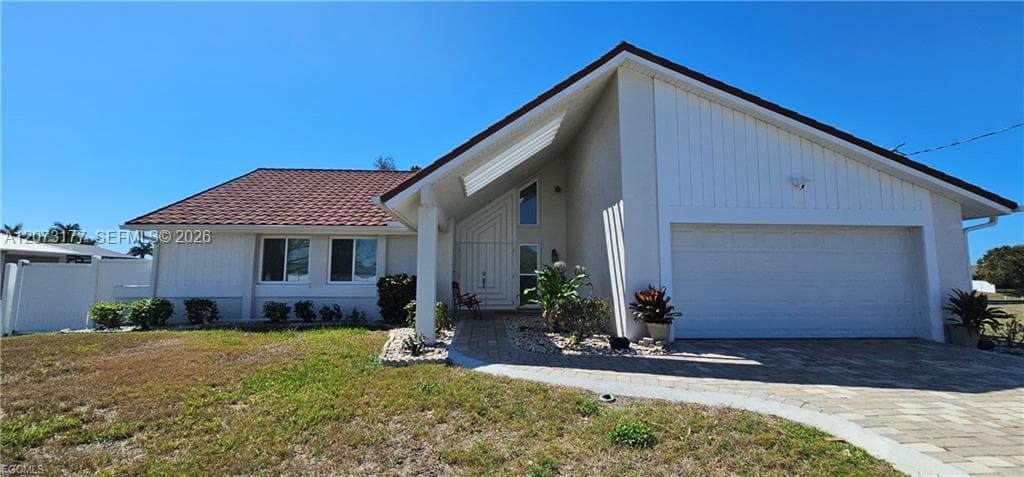 420 SE 15TH TER, Cape Coral, FL 33990