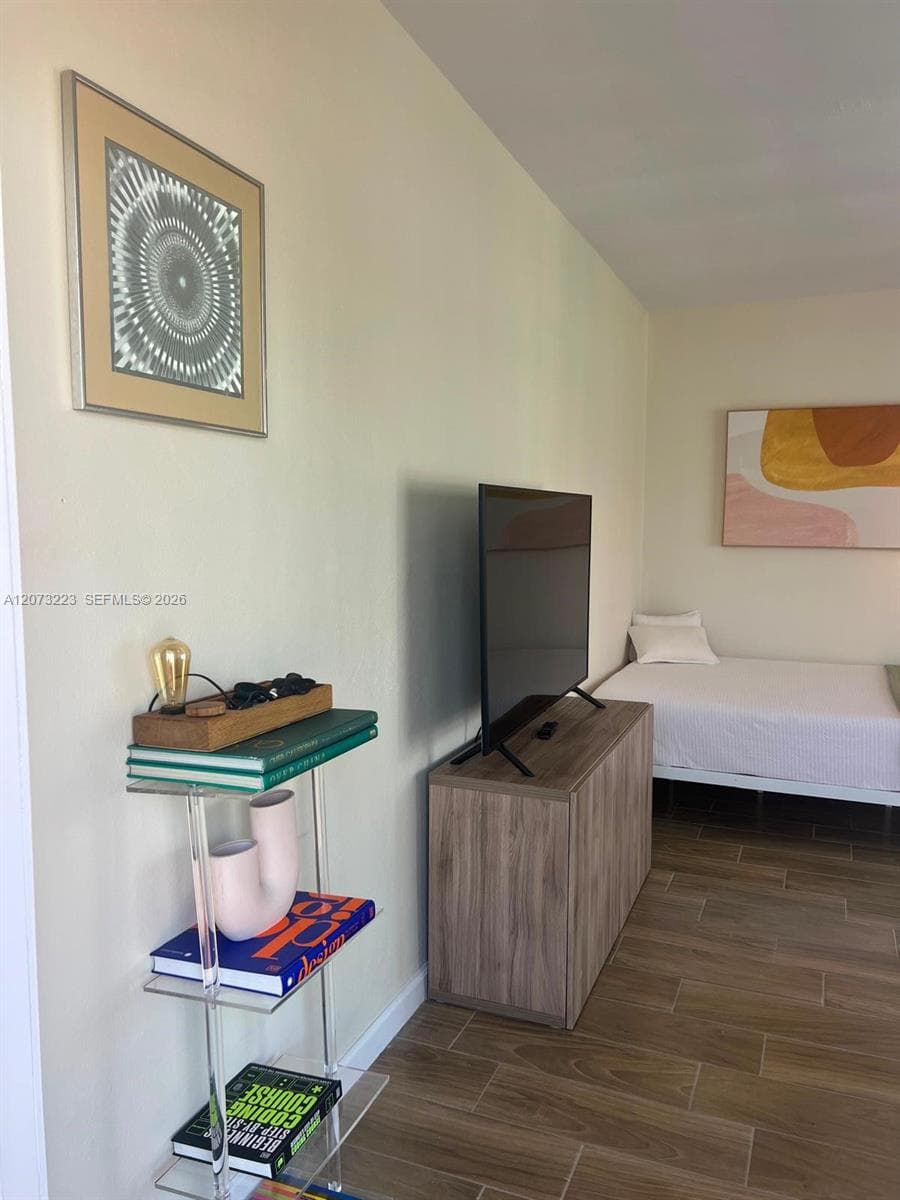 7720 Harding Ave # 8, Miami Beach, FL 33141 photo 3
