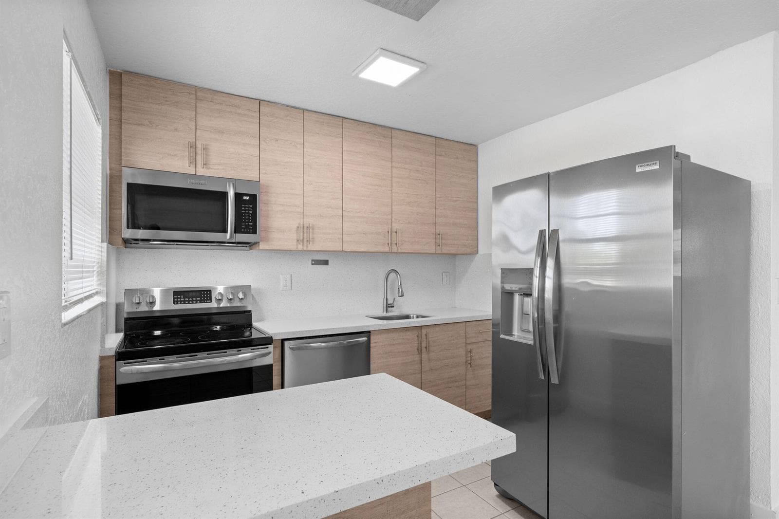 110 SE 2nd Street # 103, Hallandale Beach, FL 33009