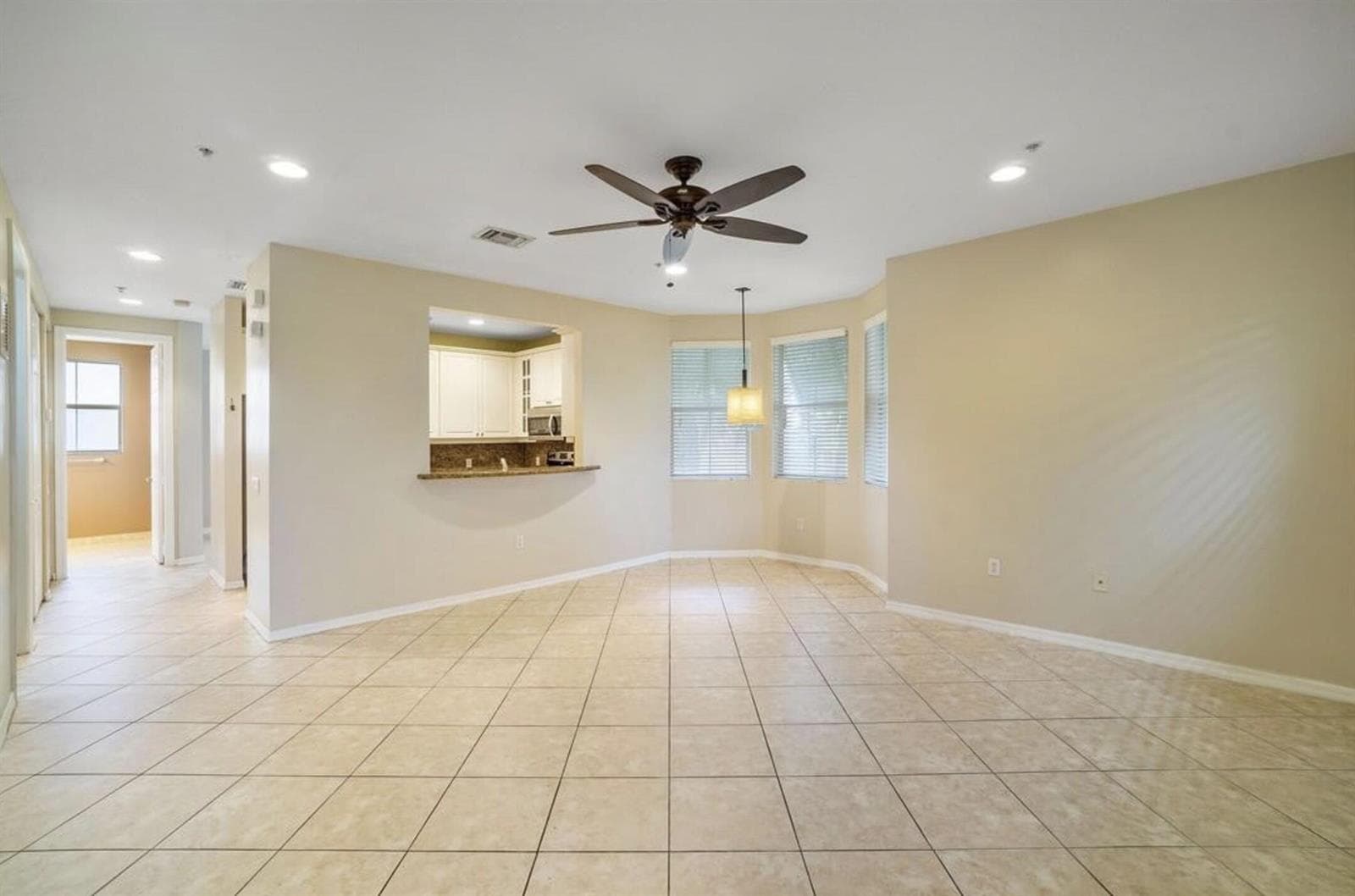 1410 PIAZZA DELLE PALLOTTOLE, Boynton Beach, FL 33426 photo 3