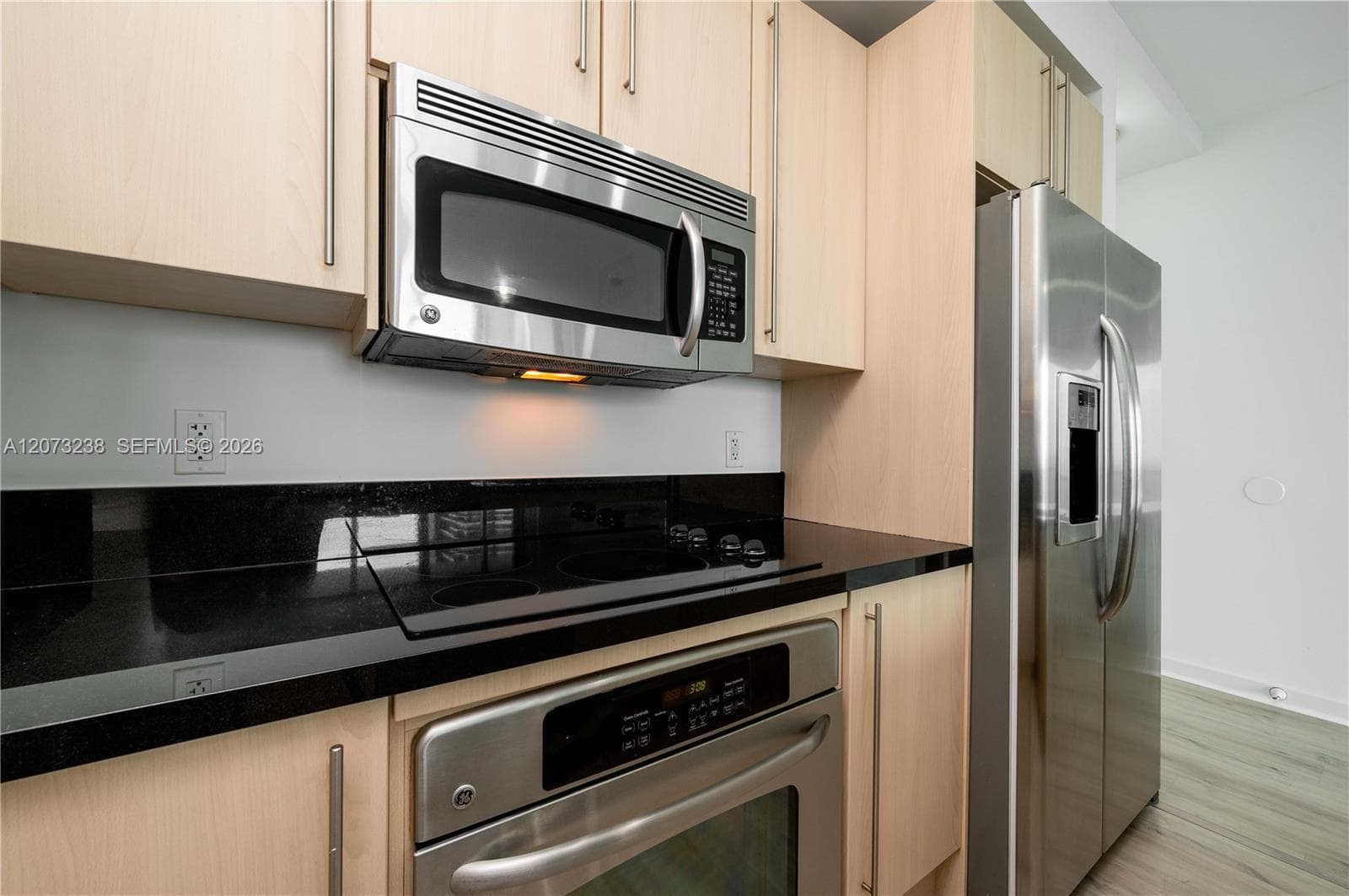79 SW 12th St # 2602-S, Miami, FL 33130 photo 4