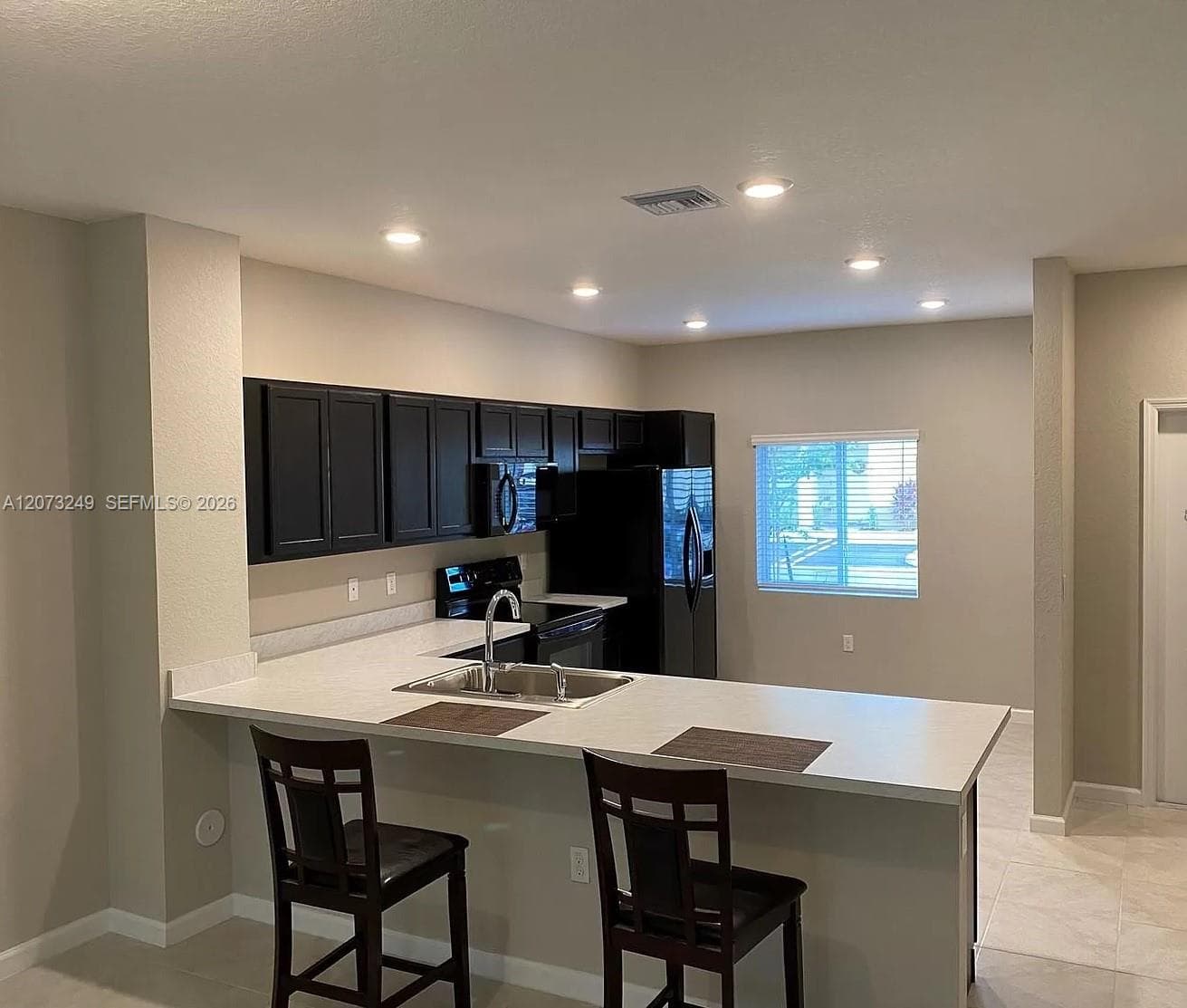 2810 NW 181st St, Miami Gardens, FL 33056 photo 3