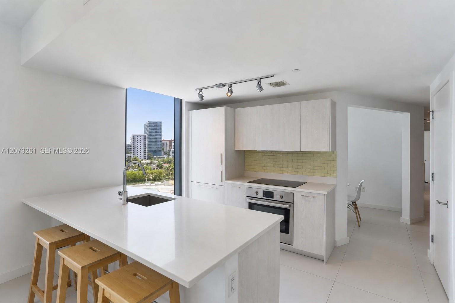 501 NE 31st St # 708, Miami, FL 33137 photo 4