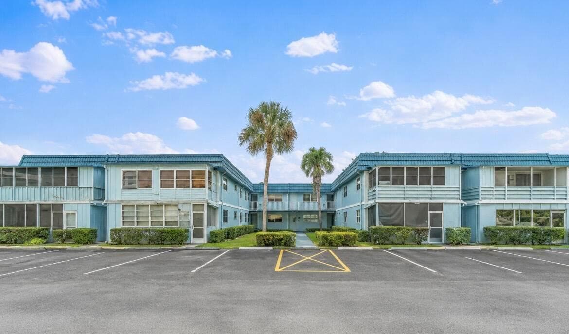 260 BRITTANY F, Delray Beach, FL 33446 photo 4