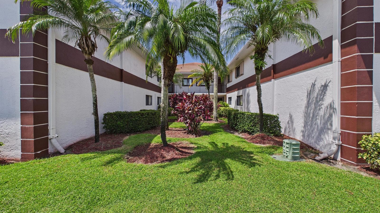 15451 PEMBRIDGE Drive # 203, Delray Beach, FL 33484 photo 3