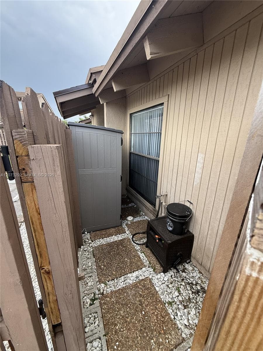 1925 SW 81st Ter, Davie, FL 33324 photo 3