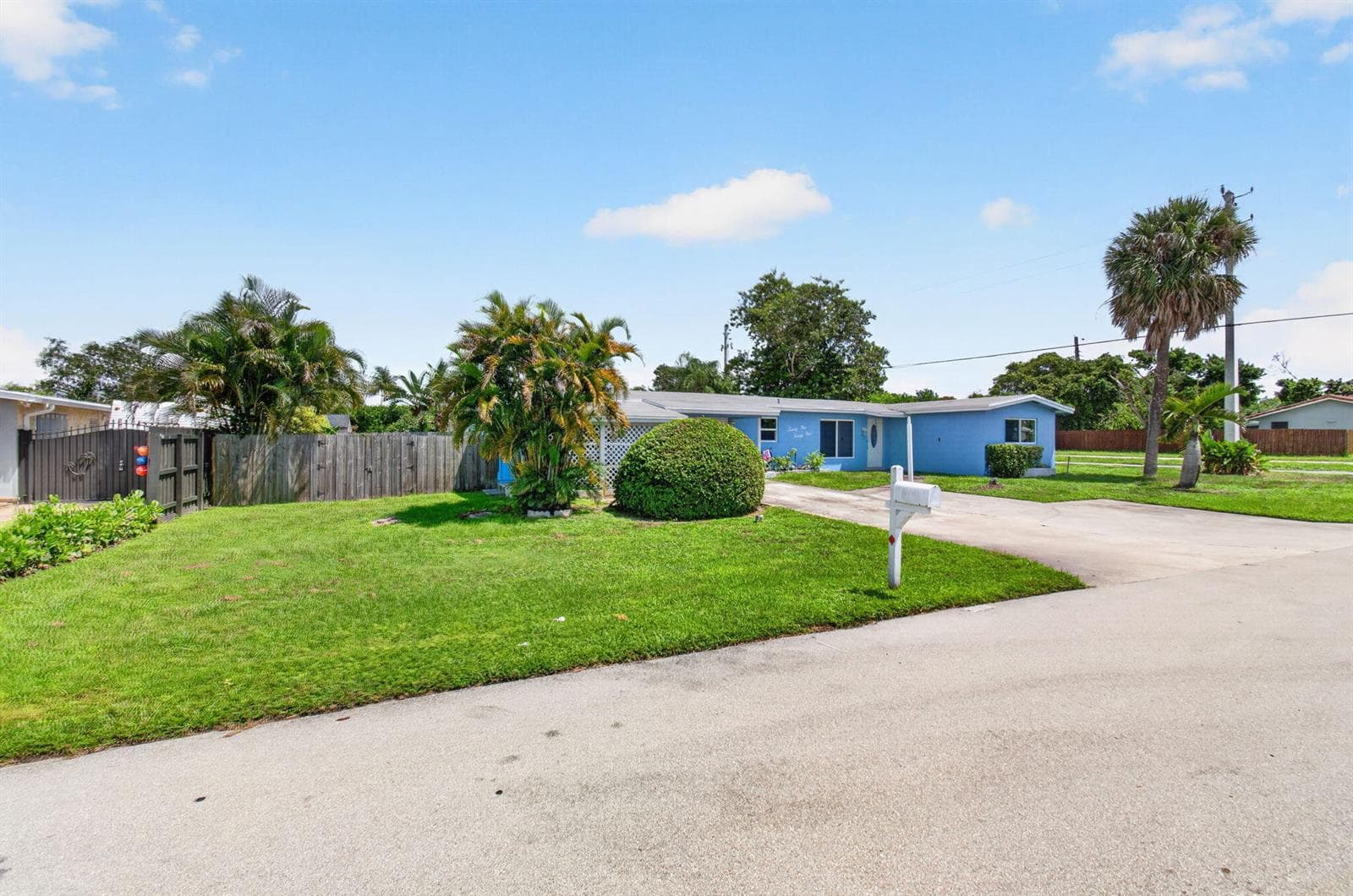2521 Myrica Road, West Palm Beach, FL 33406 photo 2