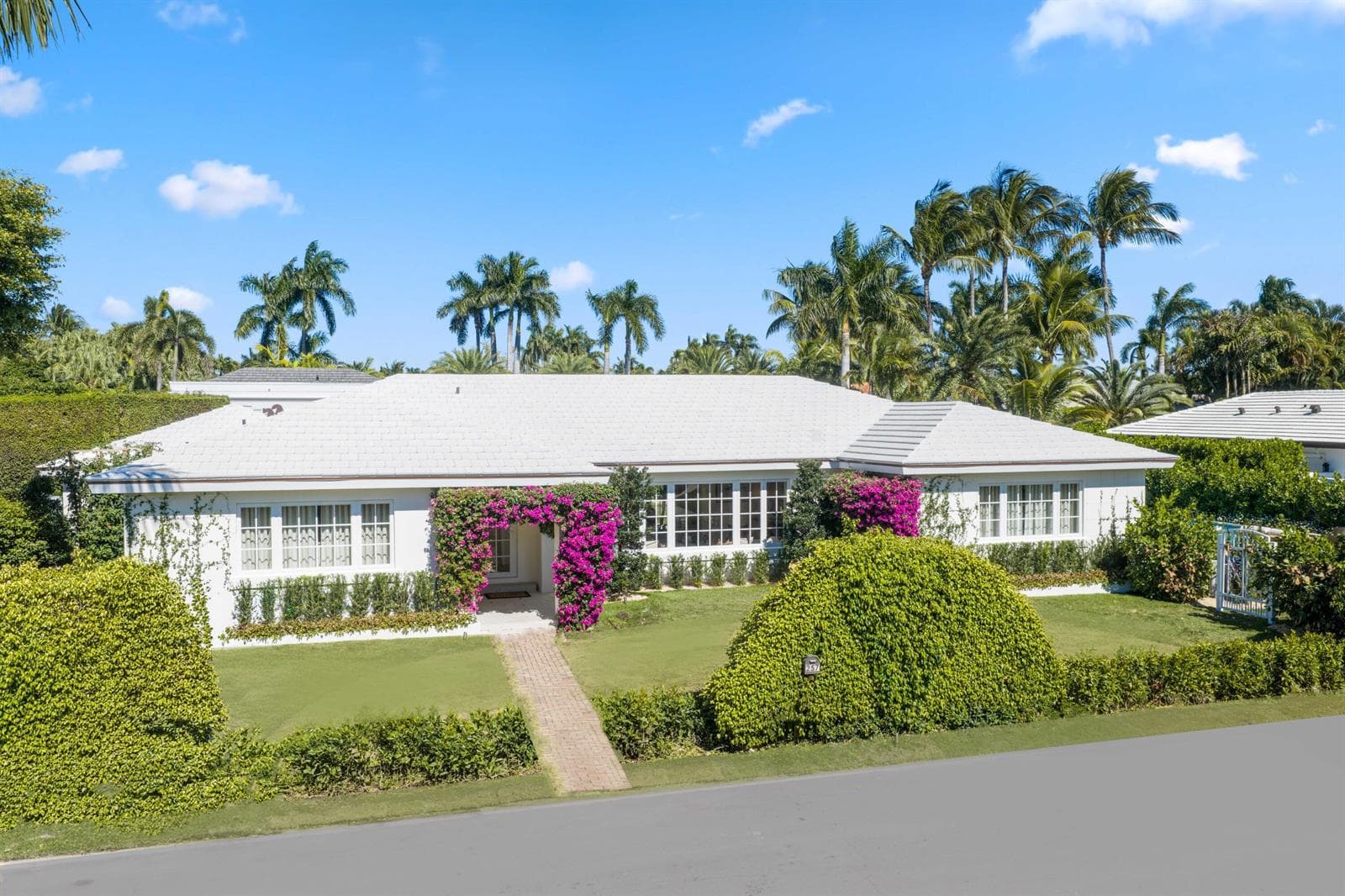 257 Via Linda, Palm Beach, FL 33480 photo 2