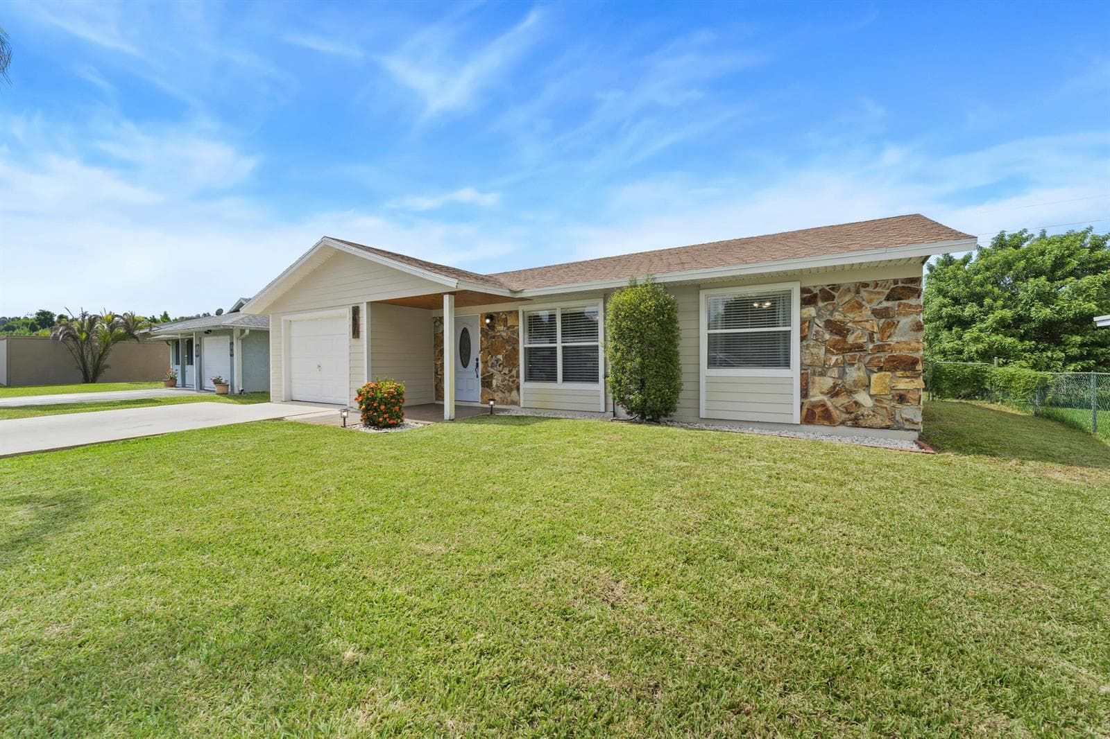 3017 SE Orchid Street, Stuart, FL 34997 photo 2