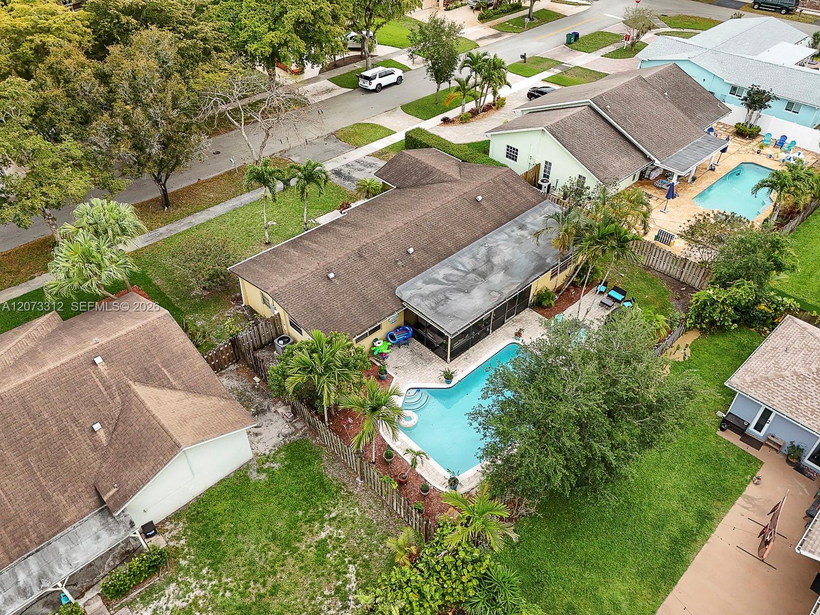 5009 SW 104th Ave, Cooper City, FL 33328 photo 4