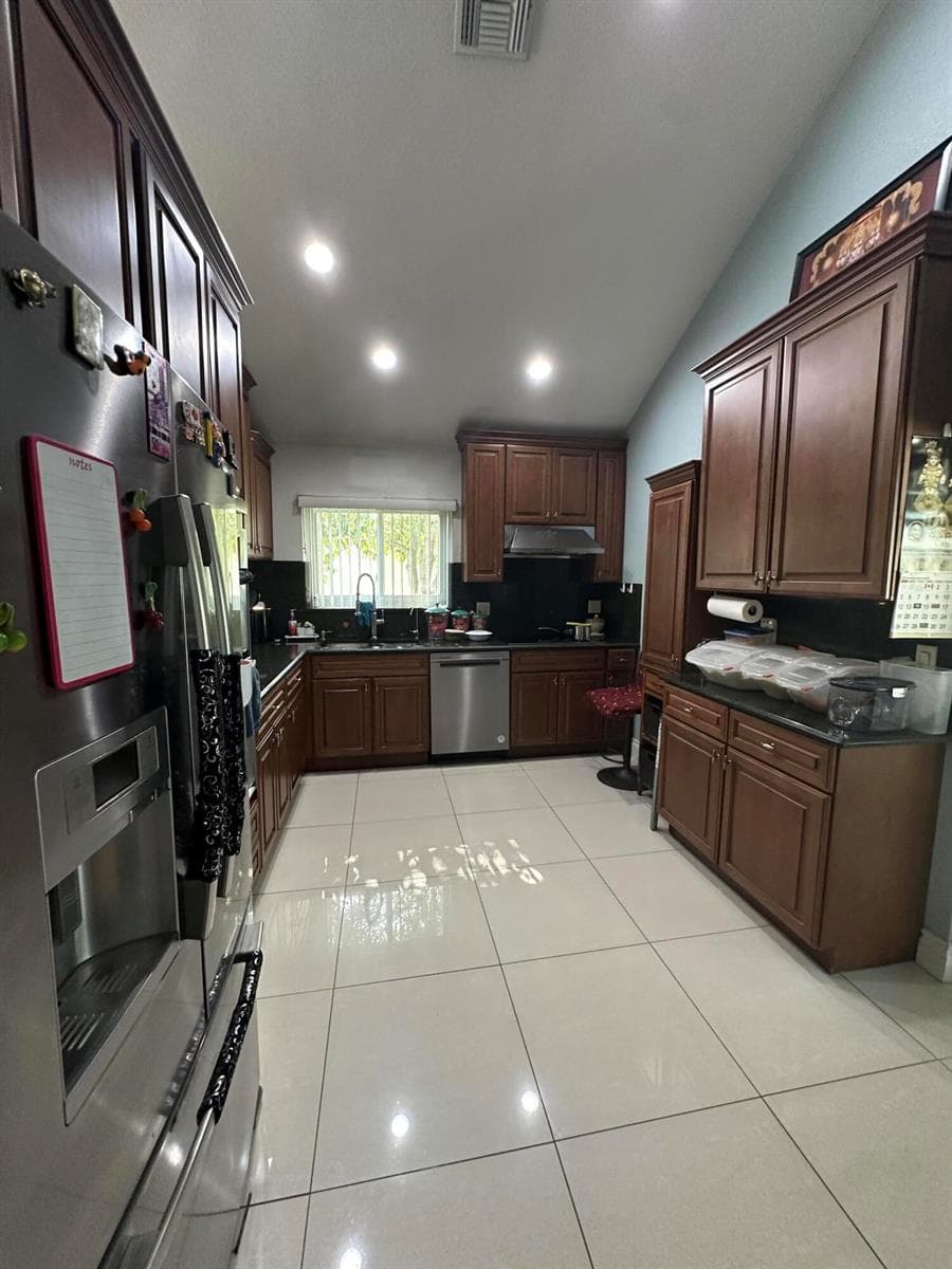 8 Elton Place, Boynton Beach, FL 33426 photo 5