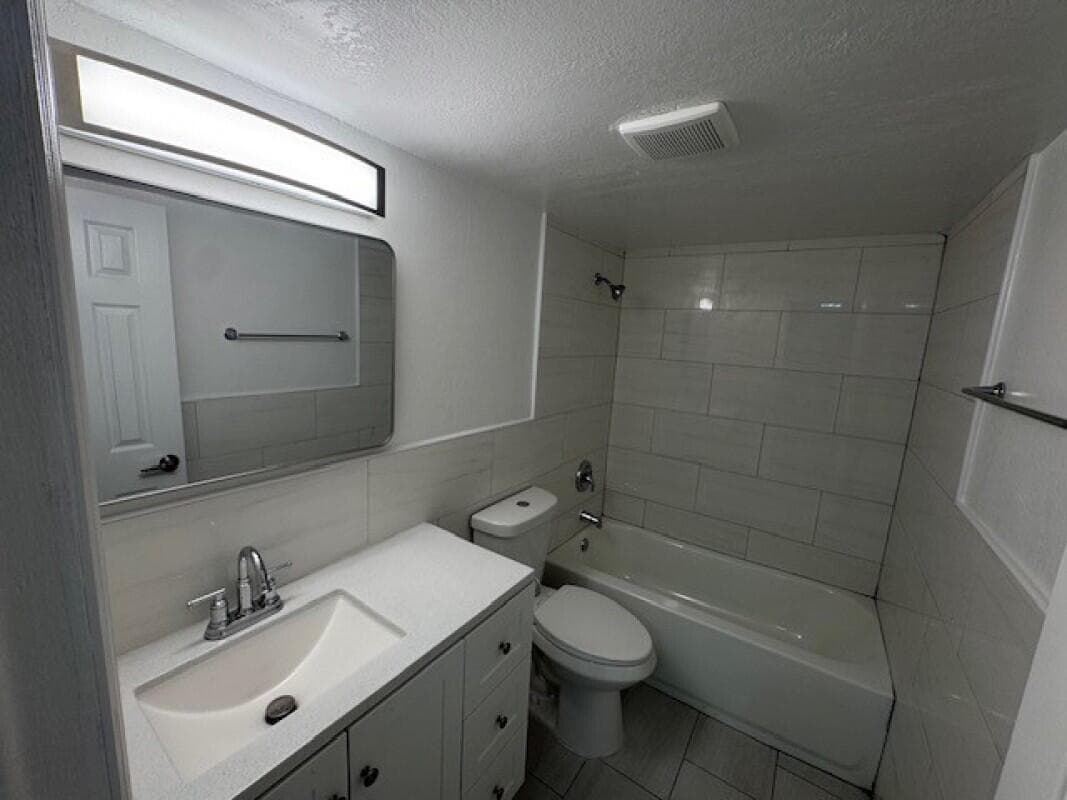 3810 SW 60th Avenue, Davie, FL 33314 photo 2