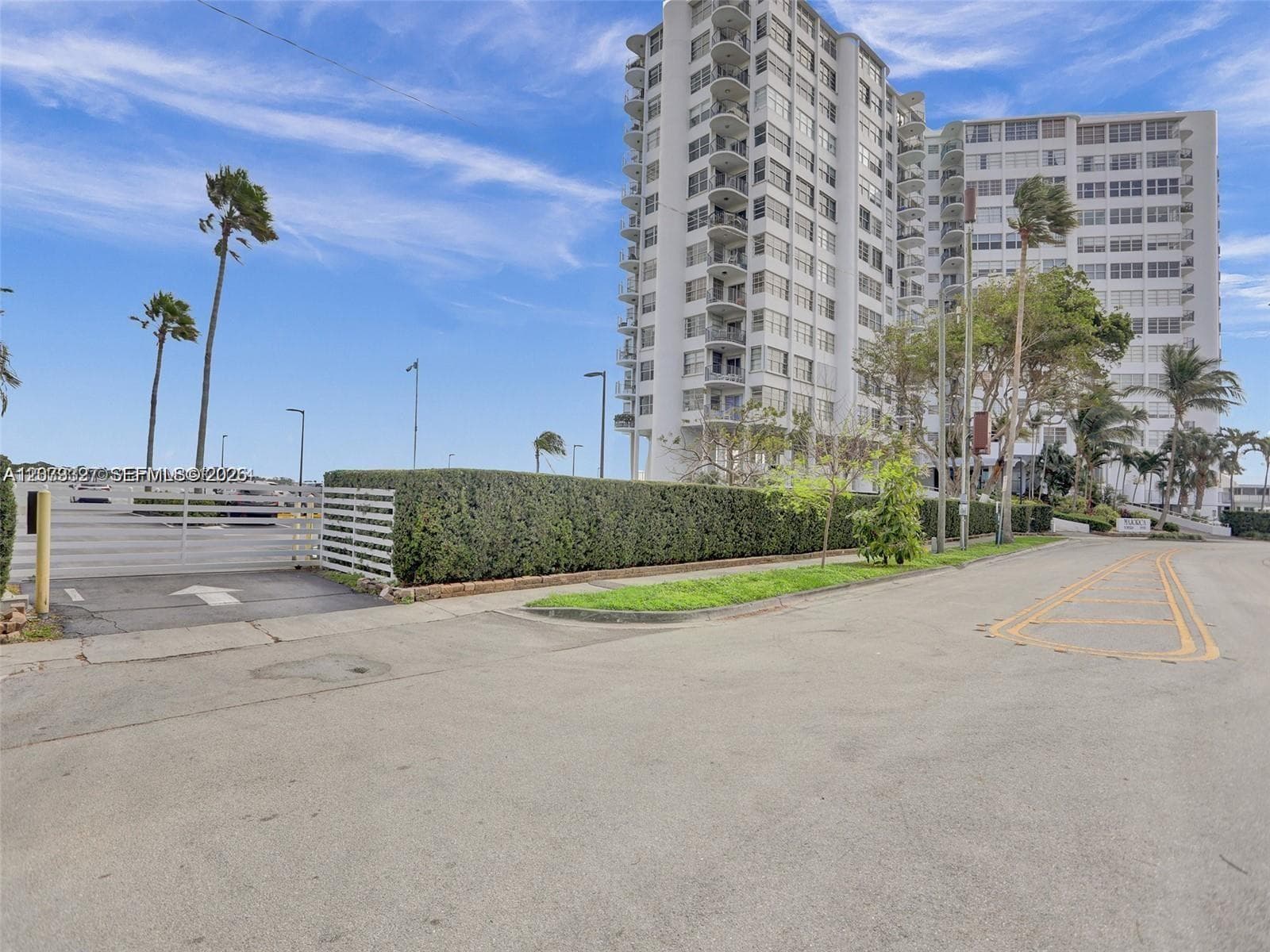 11930 N Bayshore Dr # 1407, North Miami, FL 33181 photo 4