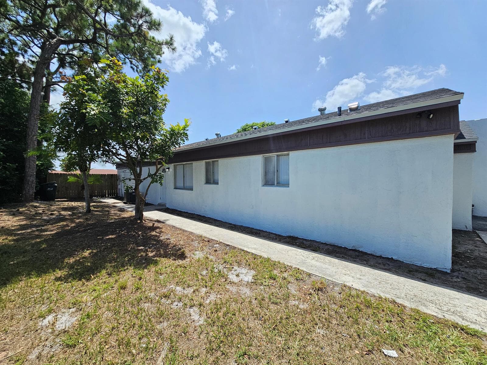 4824 NW 5TH Street, Delray Beach, FL 33445 photo 3