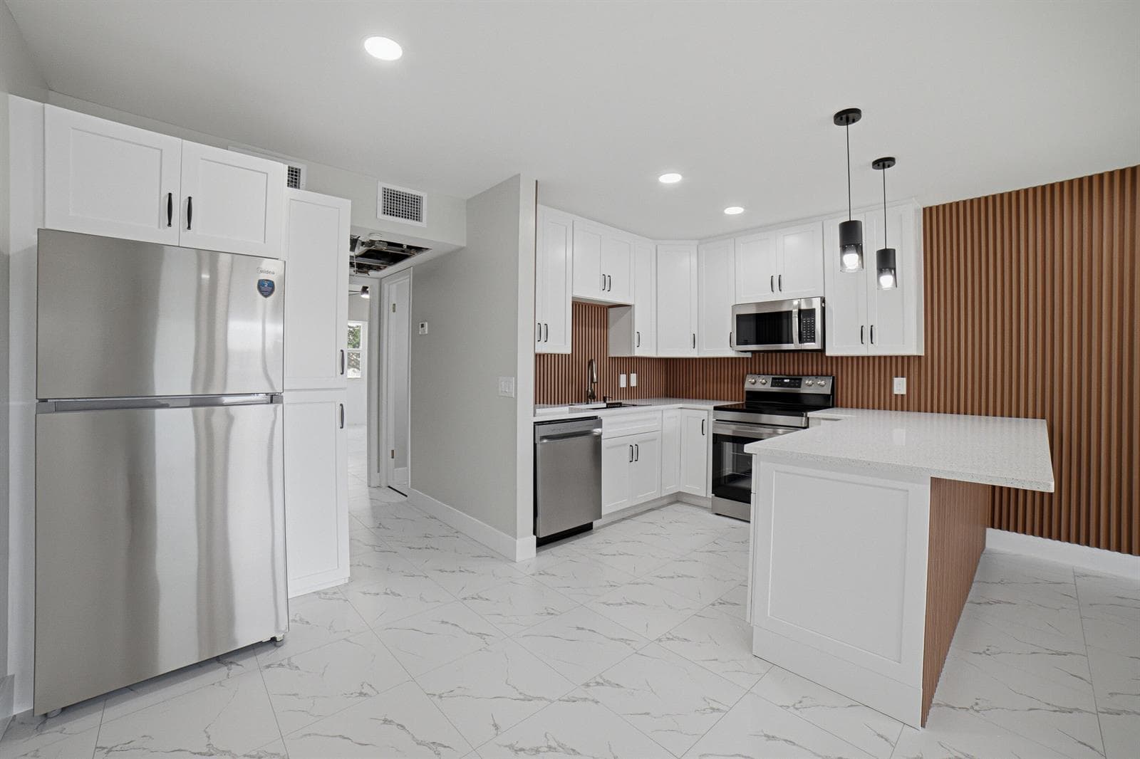 350 Farnham Q # 350, Deerfield Beach, FL 33442 photo 3