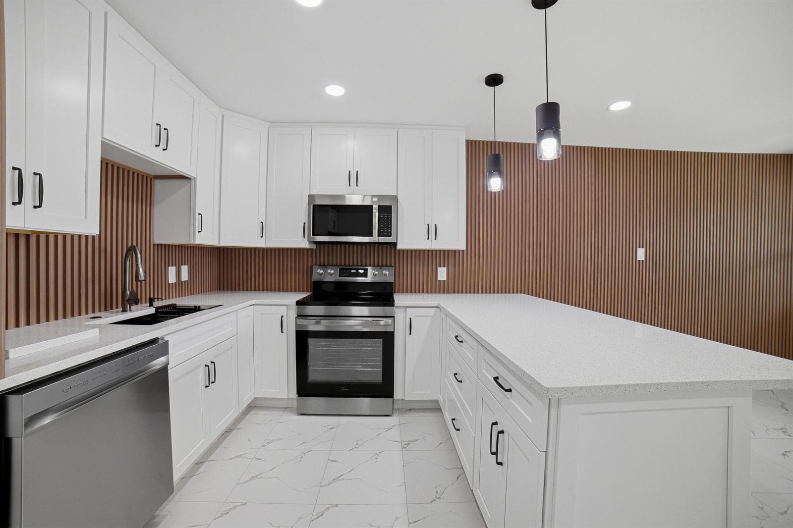 350 Farnham Q # 350, Deerfield Beach, FL 33442 photo 4