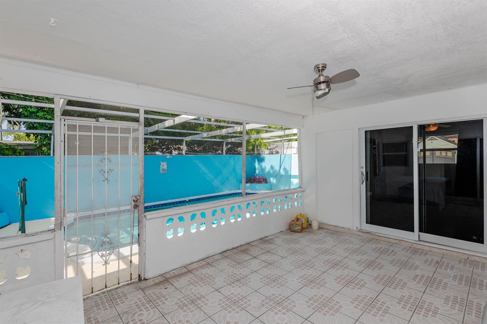 3611 NW 40TH Court, Lauderdale Lakes, FL 33309 photo 5
