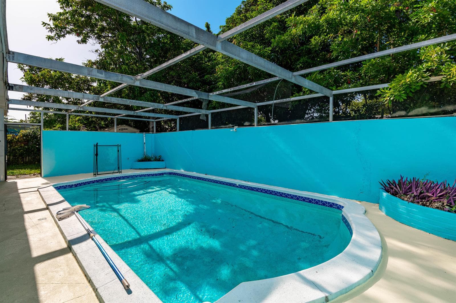 3611 NW 40TH Court, Lauderdale Lakes, FL 33309 photo 4