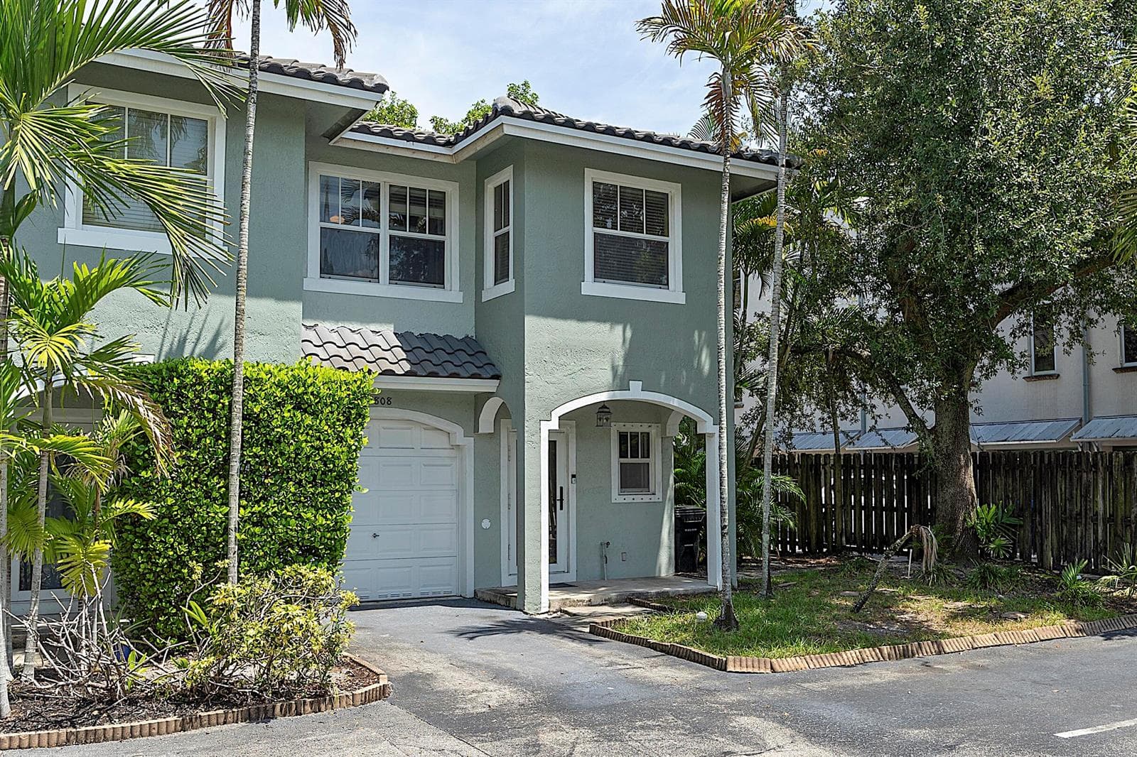 808 SW 4th Avenue, Fort Lauderdale, FL 33315 photo 2