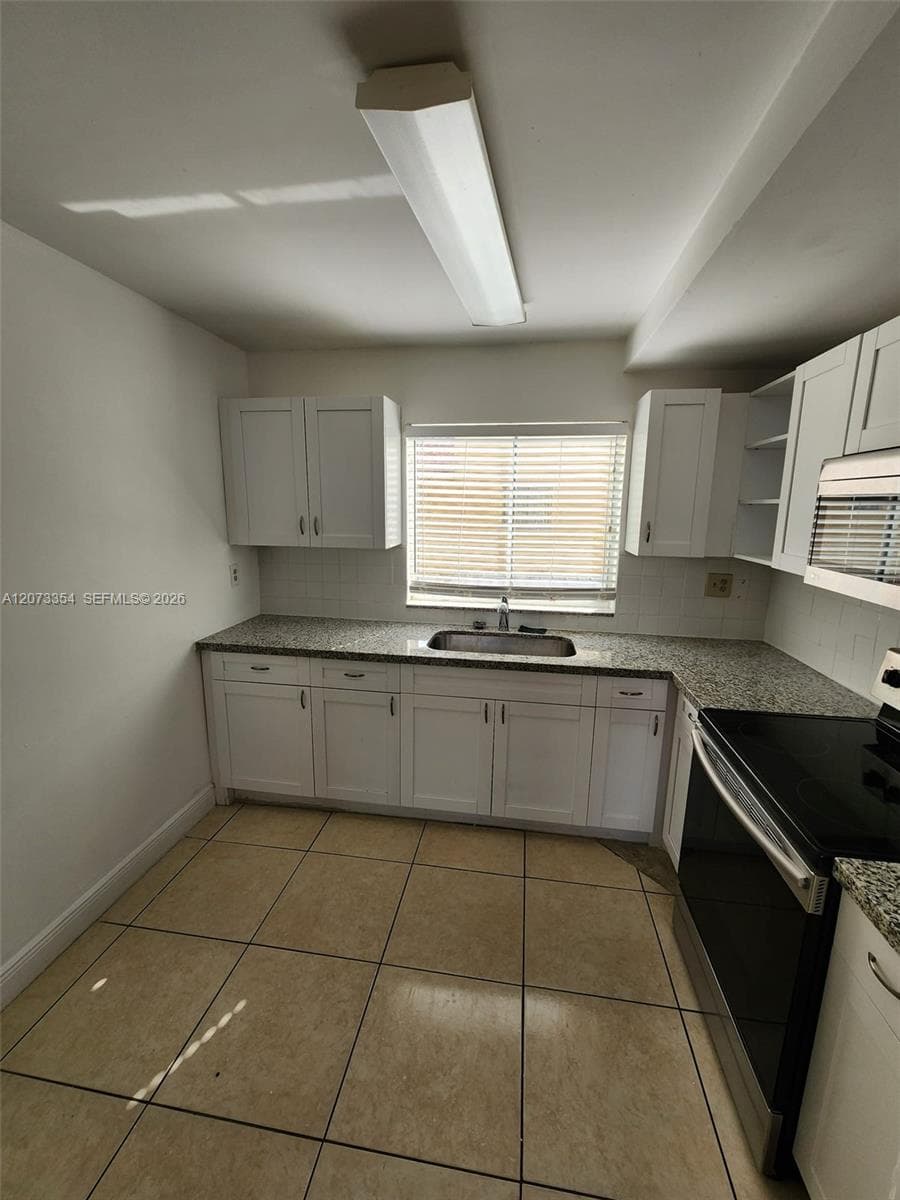 2770 W 61st Pl # 202, Hialeah, FL 33016 photo 3