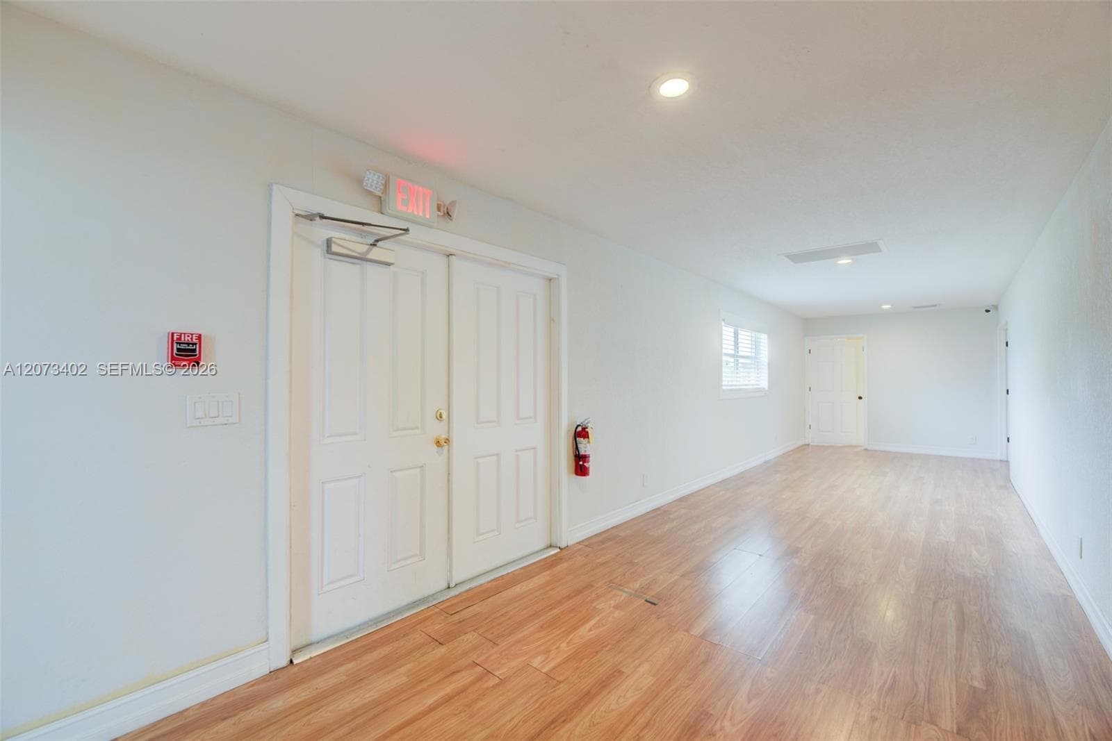 359 10th St, Lake Park, FL 33403 photo 4