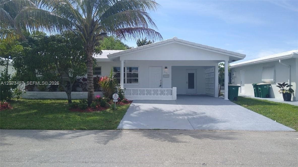 7111 NW 68th Ave, Tamarac, FL 33321