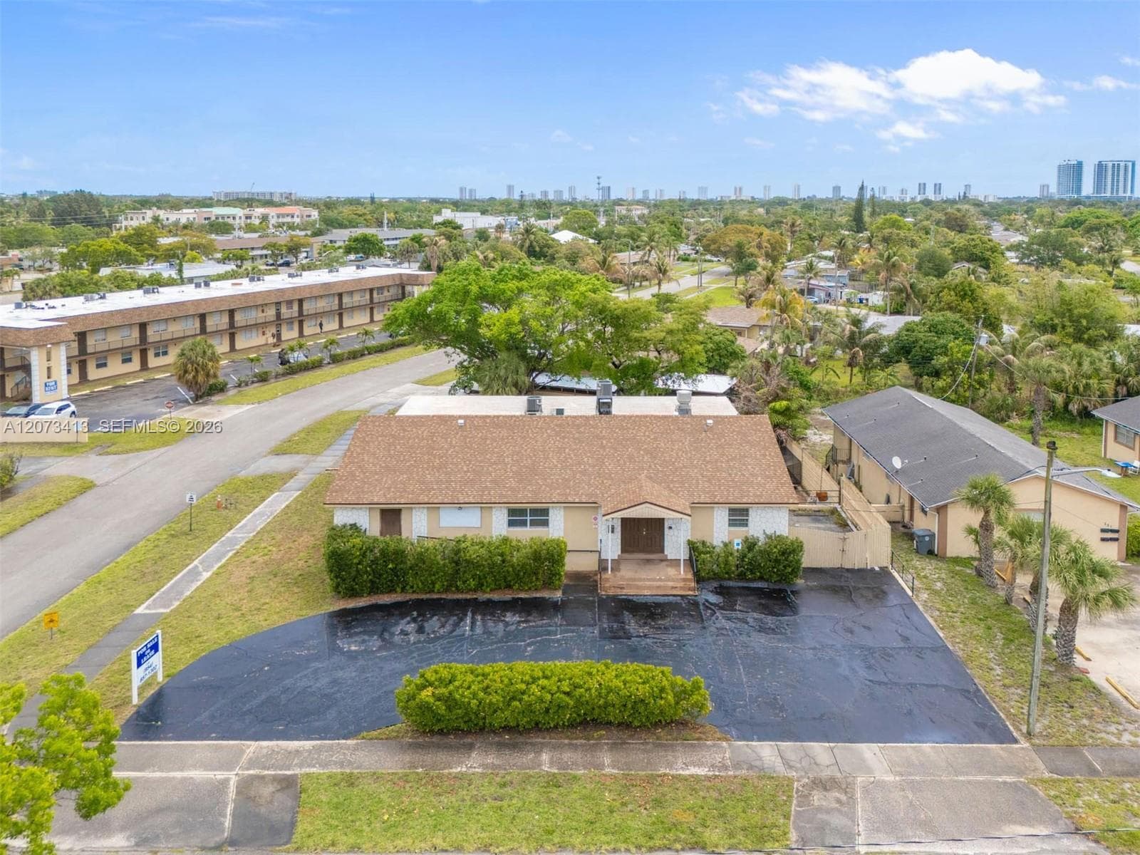 359 10th St, Lake Park, FL 33403 photo 2