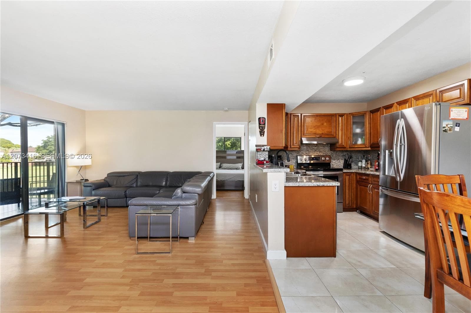 400 Palm Cir W # 208, Pembroke Pines, FL 33025 photo 2